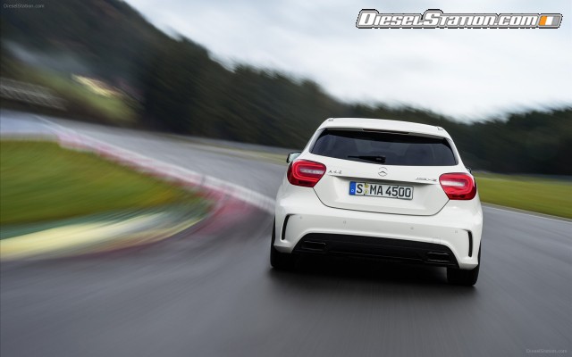 Mercedes A45 AMG 2014 Widescreen Picture #18 Mercedes A45 AMG 2014 Widescreen Picture #18