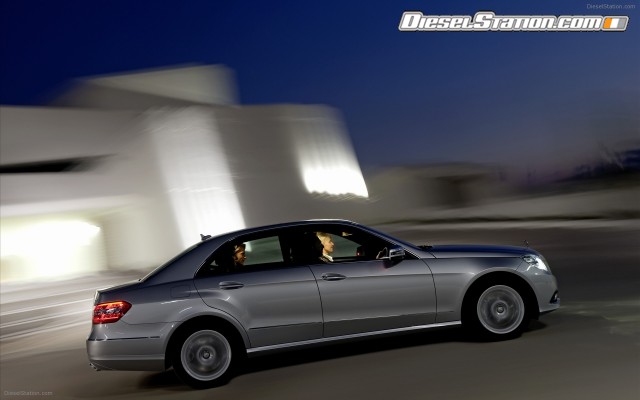 Mercedes All New 2010 E Class Widescreen Picture #5 Mercedes All New 2010 E Class Widescreen Picture #5