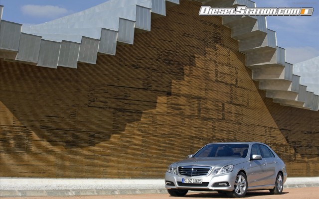 Mercedes All New 2010 E Class Widescreen Picture #9 Mercedes All New 2010 E Class Widescreen Picture #9