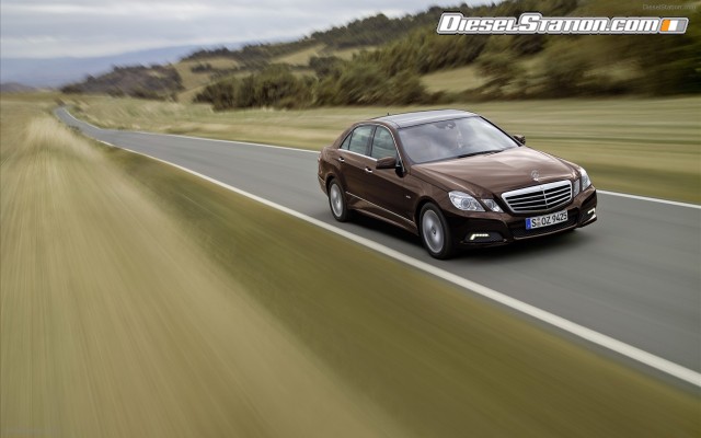 Mercedes All New 2010 E Class Widescreen Picture #3 Mercedes All New 2010 E Class Widescreen Picture #3