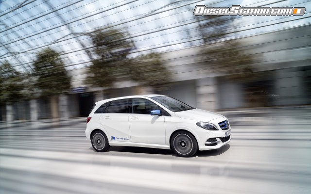 Mercedes B Class 2015 Widescreen Picture #2 Mercedes B Class 2015 Widescreen Picture #2
