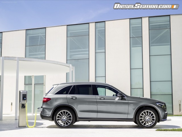Mercedes Benz GLC 2016 Picture #33 Mercedes Benz GLC 2016 Picture #33