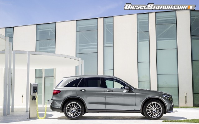 Mercedes Benz GLC 2016 Widescreen Picture #0 Mercedes Benz GLC 2016 Widescreen Picture #0