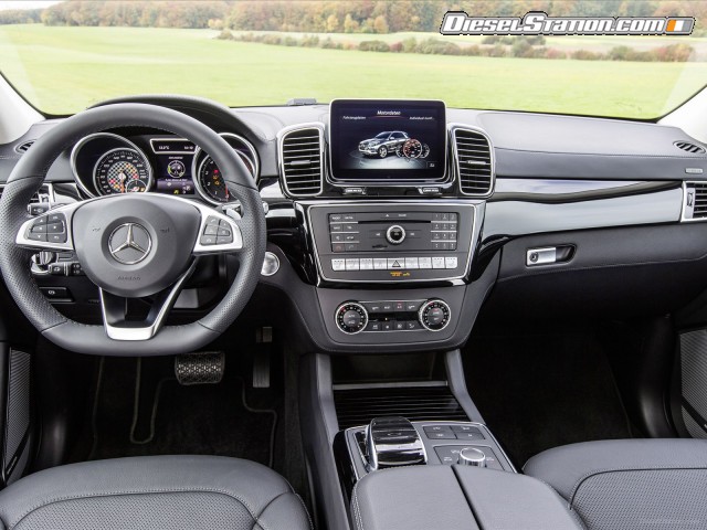 Mercedes Benz GLE450 AMG 4Matic Picture #10 Mercedes Benz GLE450 AMG 4Matic Picture #10