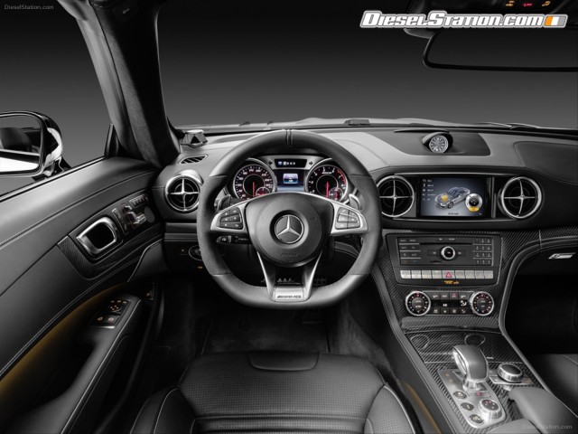 Mercedes Benz SL63 AMG 2017 Picture #2 Mercedes Benz SL63 AMG 2017 Picture #2