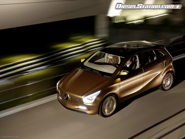 Mercedes BlueZERO E CELL PLUS Picture #8 Mercedes BlueZERO E CELL PLUS Picture #8