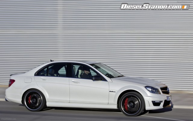 Mercedes C 63 AMG 2012 Widescreen Picture #3 Mercedes C 63 AMG 2012 Widescreen Picture #3