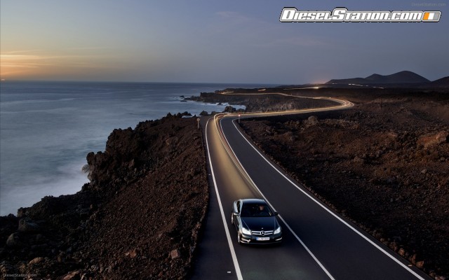 Mercedes C Class Coupe  2012 Widescreen Picture #10 Mercedes C Class Coupe  2012 Widescreen Picture #10