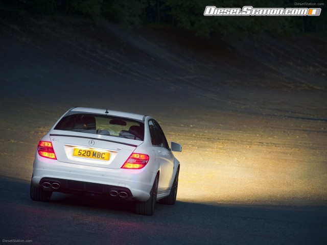 Mercedes C Class DR 520 2011 Picture #3 Mercedes C Class DR 520 2011 Picture #3