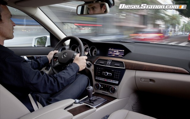 Mercedes C Class Sedan 2012 Widescreen Picture #25 Mercedes C Class Sedan 2012 Widescreen Picture #25