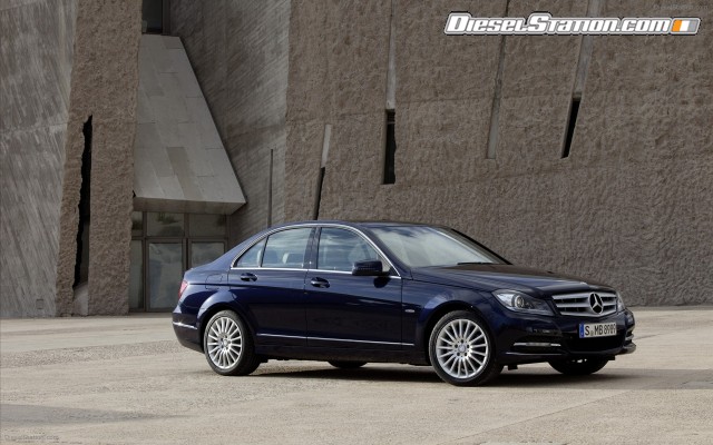 Mercedes C Class Sedan 2012 Widescreen Picture #12 Mercedes C Class Sedan 2012 Widescreen Picture #12