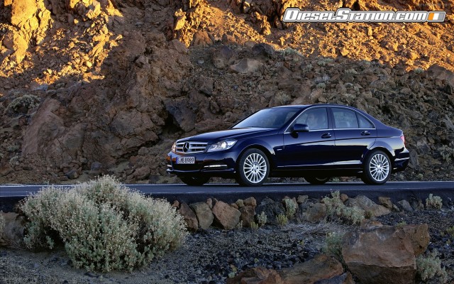 Mercedes C Class Sedan 2012 Widescreen Picture #24 Mercedes C Class Sedan 2012 Widescreen Picture #24