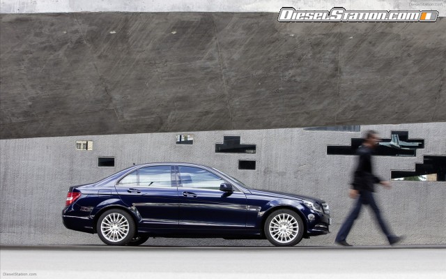 Mercedes C Class Sedan 2012 Widescreen Picture #3 Mercedes C Class Sedan 2012 Widescreen Picture #3