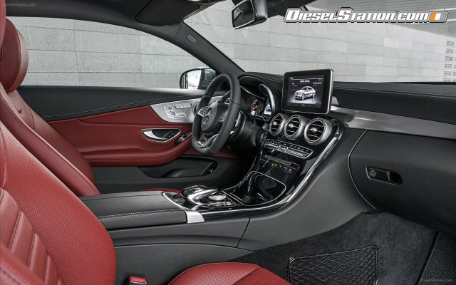 Mercedes C300 2017 Widescreen Picture #0 Mercedes C300 2017 Widescreen Picture #0