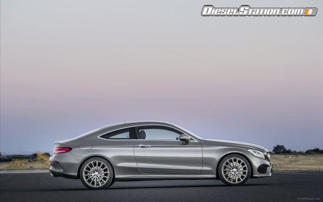 Mercedes C300 2017 Widescreen Picture #3 Mercedes C300 2017 Widescreen Picture #3