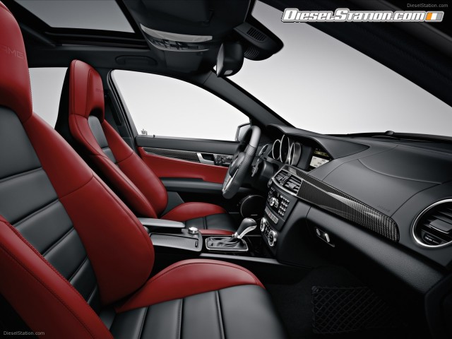 Mercedes C63 AMG Sedan 2012 Picture #22 Mercedes C63 AMG Sedan 2012 Picture #22