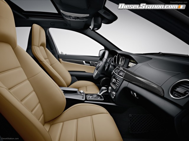 Mercedes C63 AMG Sedan 2012 Picture #27 Mercedes C63 AMG Sedan 2012 Picture #27