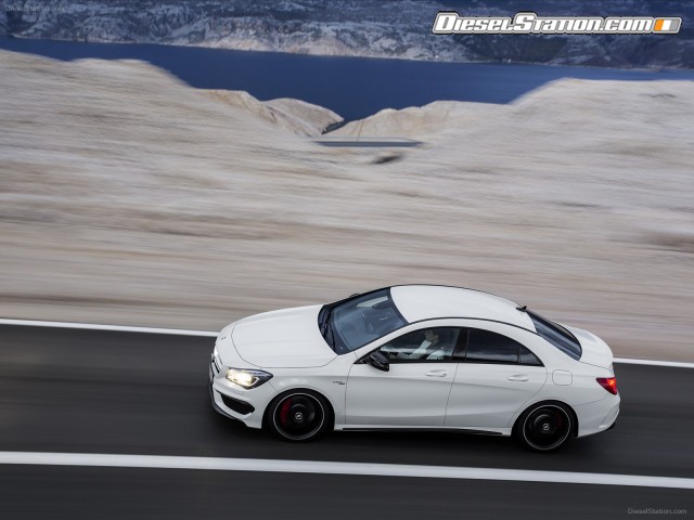 Mercedes CLA45 AMG 2014 Picture #5 Mercedes CLA45 AMG 2014 Picture #5
