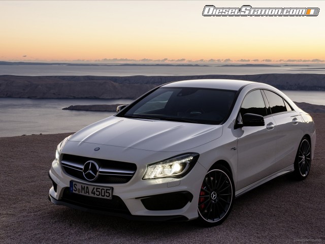 Mercedes CLA45 AMG 2014 Picture #13 Mercedes CLA45 AMG 2014 Picture #13