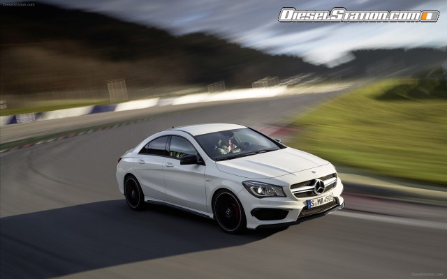 Mercedes CLA45 AMG 2014 Widescreen Picture #30 Mercedes CLA45 AMG 2014 Widescreen Picture #30