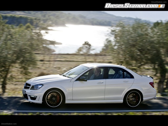 Mercedes CLS63 AMG US Version 2012 Picture #32 Mercedes CLS63 AMG US Version 2012 Picture #32