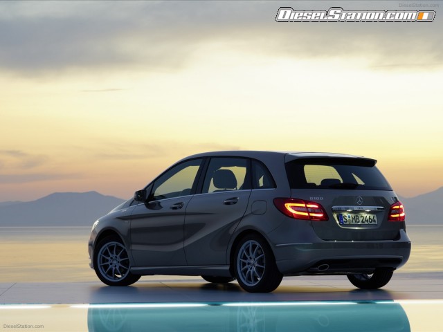 Mercedes Compact sports tourer the new B Class 2012 Picture #15 Mercedes Compact sports tourer the new B Class 2012 Picture #15