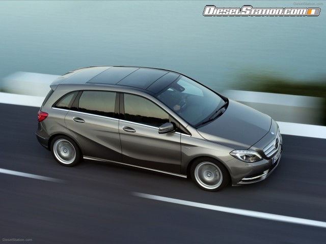 Mercedes Compact sports tourer the new B Class 2012 Picture #26 Mercedes Compact sports tourer the new B Class 2012 Picture #26