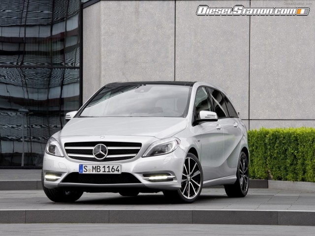 Mercedes Compact sports tourer the new B Class 2012 Picture #27 Mercedes Compact sports tourer the new B Class 2012 Picture #27