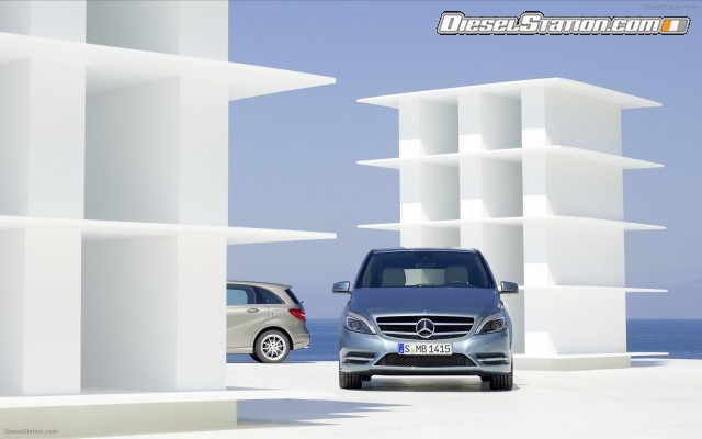 Mercedes Compact sports tourer the new B Class 2012 Widescreen Picture #1 Mercedes Compact sports tourer the new B Class 2012 Widescreen Picture #1