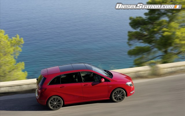 Mercedes Compact sports tourer the new B Class 2012 Widescreen Picture #23 Mercedes Compact sports tourer the new B Class 2012 Widescreen Picture #23