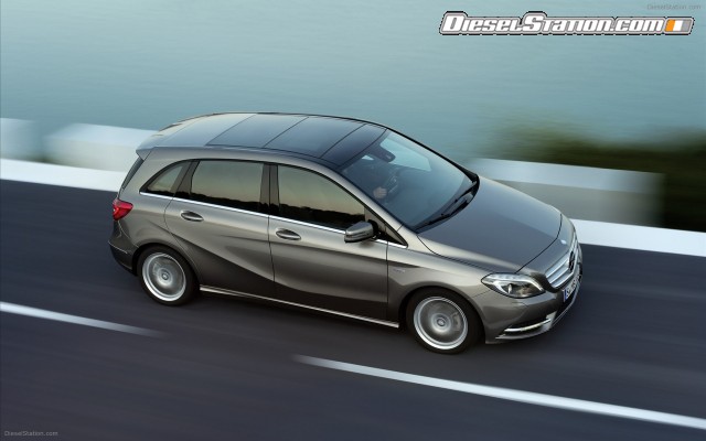 Mercedes Compact sports tourer the new B Class 2012 Widescreen Picture #7 Mercedes Compact sports tourer the new B Class 2012 Widescreen Picture #7