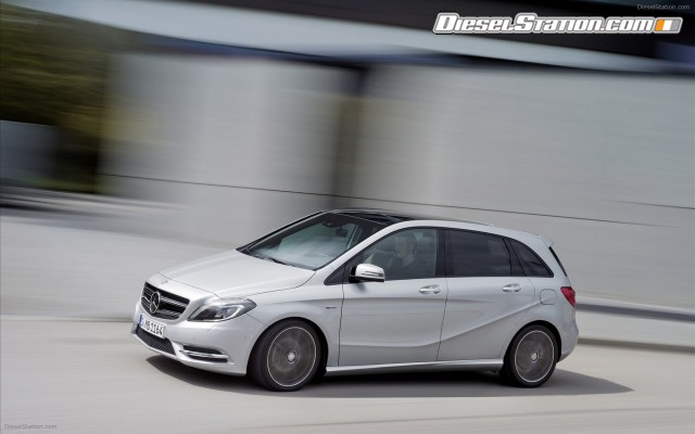 Mercedes Compact sports tourer the new B Class 2012 Widescreen Picture #14 Mercedes Compact sports tourer the new B Class 2012 Widescreen Picture #14