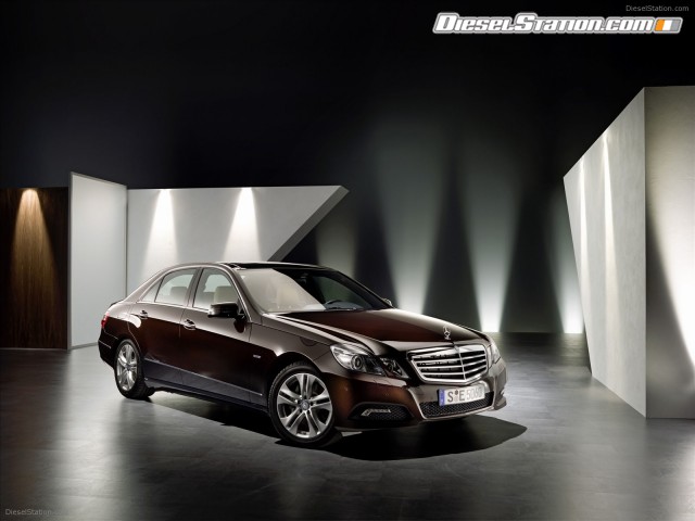 Mercedes E Klasse Coupe 2011 Picture #1 Mercedes E Klasse Coupe 2011 Picture #1