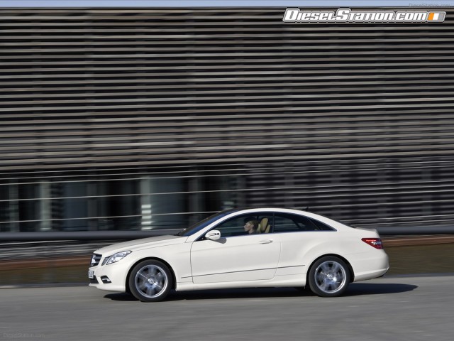 Mercedes E Klasse Coupe 2011 Picture #19 Mercedes E Klasse Coupe 2011 Picture #19