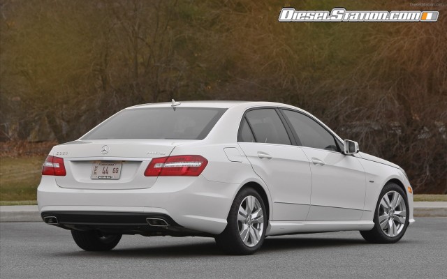 Mercedes E350 2011 Widescreen Picture #1 Mercedes E350 2011 Widescreen Picture #1