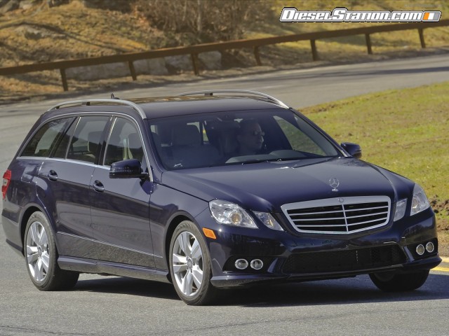 Mercedes E350 4MATIC Wagon 2011 Picture #32 Mercedes E350 4MATIC Wagon 2011 Picture #32