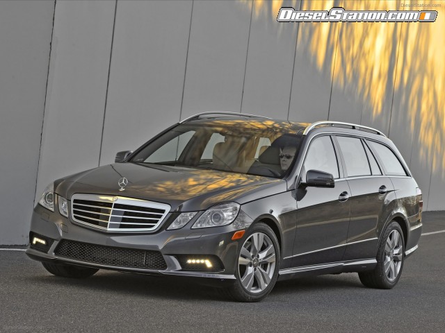 Mercedes E350 4MATIC Wagon 2011 Picture #61 Mercedes E350 4MATIC Wagon 2011 Picture #61