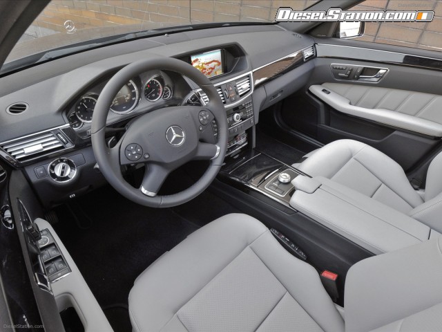 Mercedes E350 4MATIC Wagon 2011 Picture #0 Mercedes E350 4MATIC Wagon 2011 Picture #0