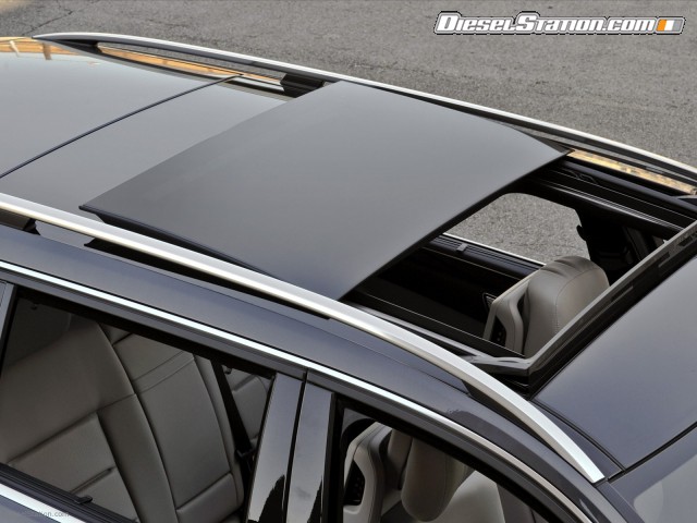 Mercedes E350 4MATIC Wagon 2011 Picture #24 Mercedes E350 4MATIC Wagon 2011 Picture #24