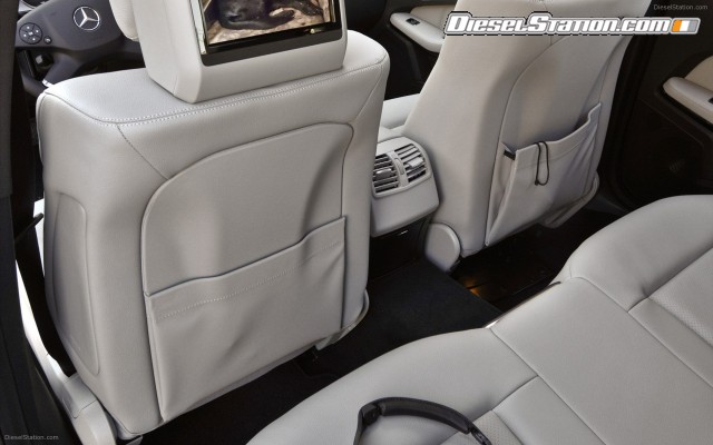 Mercedes E350 4MATIC Wagon 2011 Widescreen Picture #23 Mercedes E350 4MATIC Wagon 2011 Widescreen Picture #23