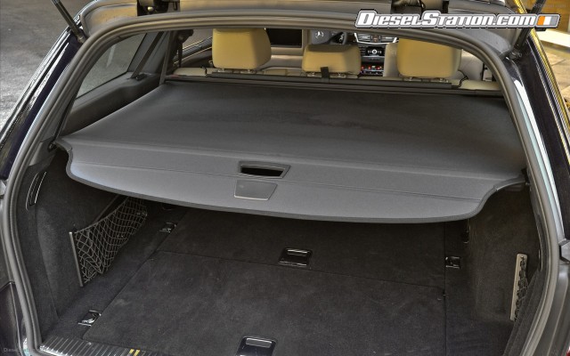 Mercedes E350 4MATIC Wagon 2011 Widescreen Picture #3 Mercedes E350 4MATIC Wagon 2011 Widescreen Picture #3