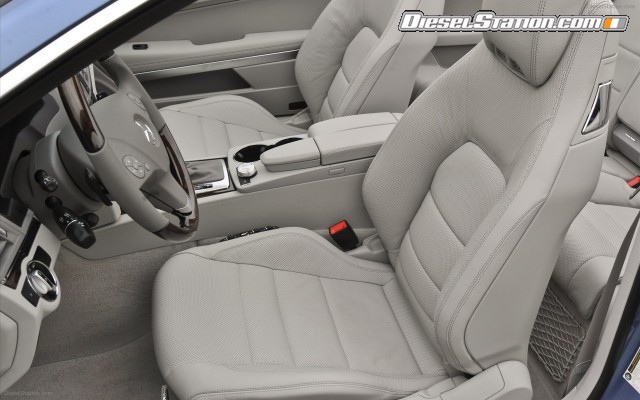 Mercedes E550 Cabriolet 2011 Widescreen Picture #8 Mercedes E550 Cabriolet 2011 Widescreen Picture #8