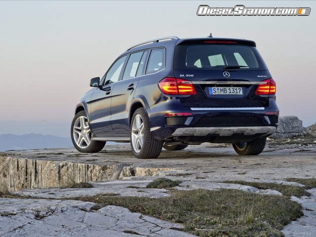 Mercedes GL Class 2013 Picture #44 Mercedes GL Class 2013 Picture #44