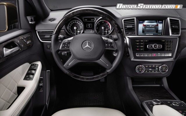 Mercedes GL Class 2013 Widescreen Picture #4 Mercedes GL Class 2013 Widescreen Picture #4