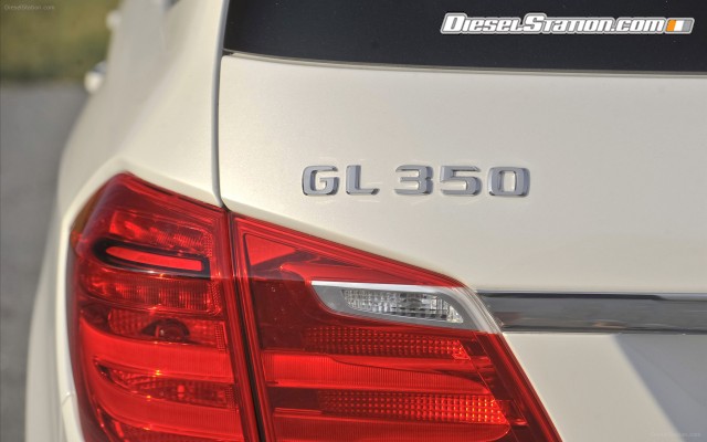 Mercedes GL350 2013 Widescreen Picture #61 Mercedes GL350 2013 Widescreen Picture #61
