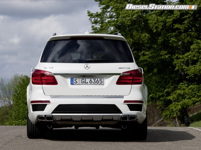 Mercedes GL63 AMG 2013 Picture #10 Mercedes GL63 AMG 2013 Picture #10
