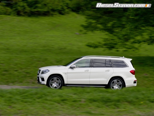 Mercedes GL63 AMG 2013 Picture #19 Mercedes GL63 AMG 2013 Picture #19
