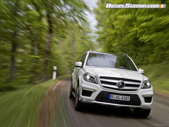 Mercedes GL63 AMG 2013 Picture #36 Mercedes GL63 AMG 2013 Picture #36