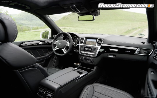 Mercedes GL63 AMG 2013 Widescreen Picture #39 Mercedes GL63 AMG 2013 Widescreen Picture #39