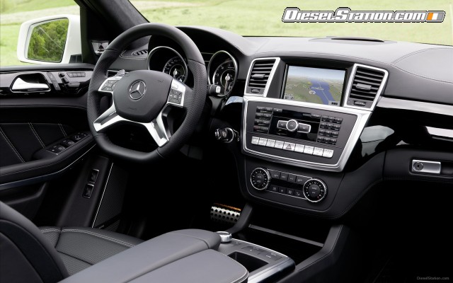 Mercedes GL63 AMG 2013 Widescreen Picture #23 Mercedes GL63 AMG 2013 Widescreen Picture #23